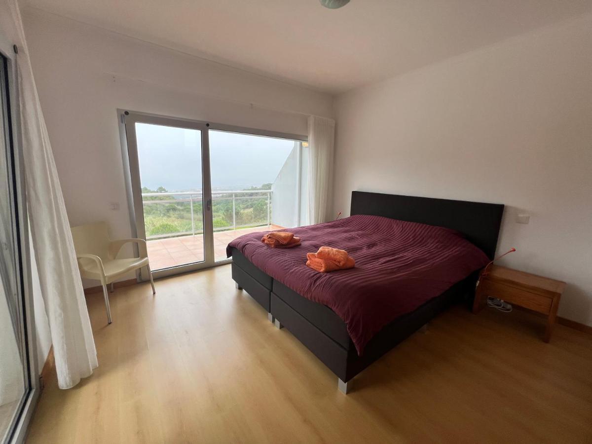 Villa With Views Over The Atlantic Ocean And Swimming Pool Famalicao Exterior photo