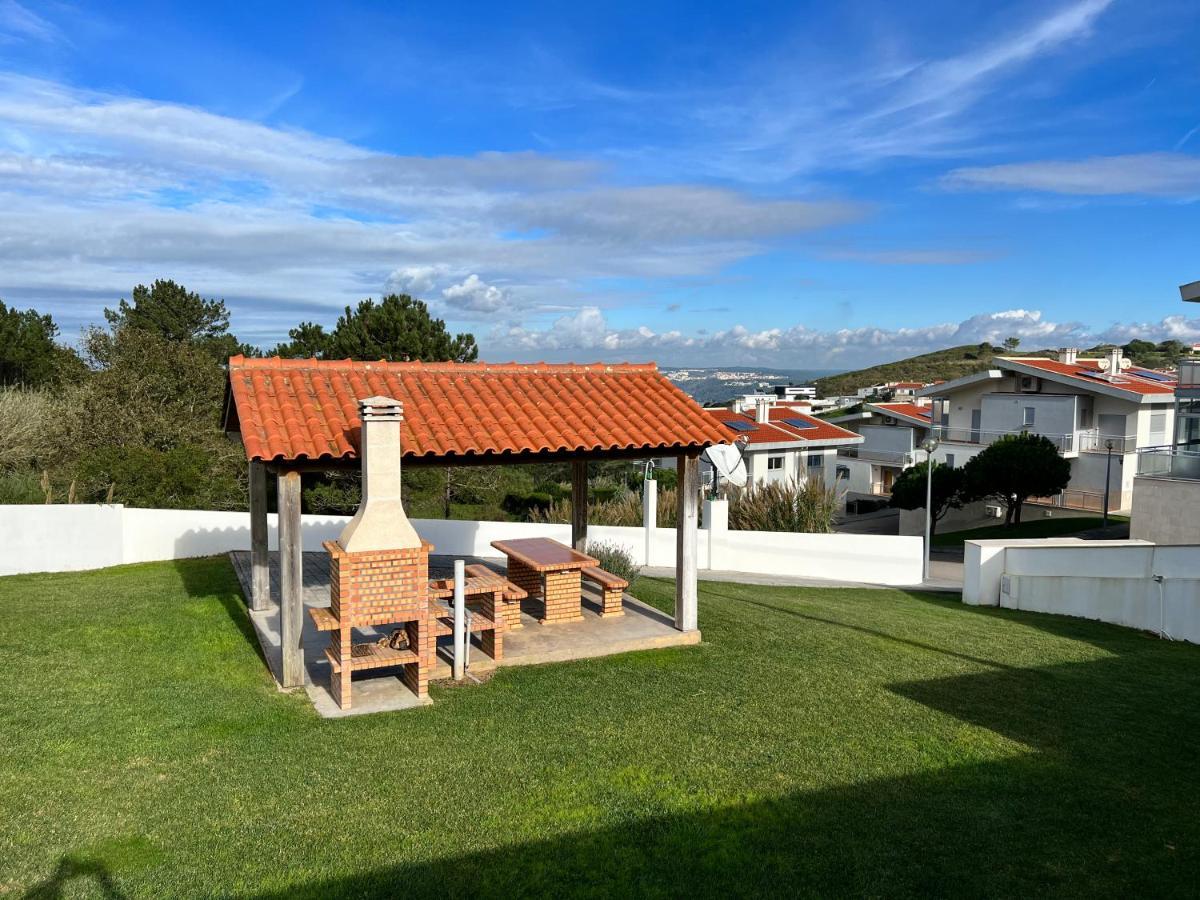 Villa With Views Over The Atlantic Ocean And Swimming Pool Famalicao Exterior photo
